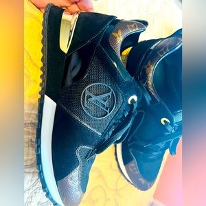 Authentic Louis Vuitton Run Away Sneaker